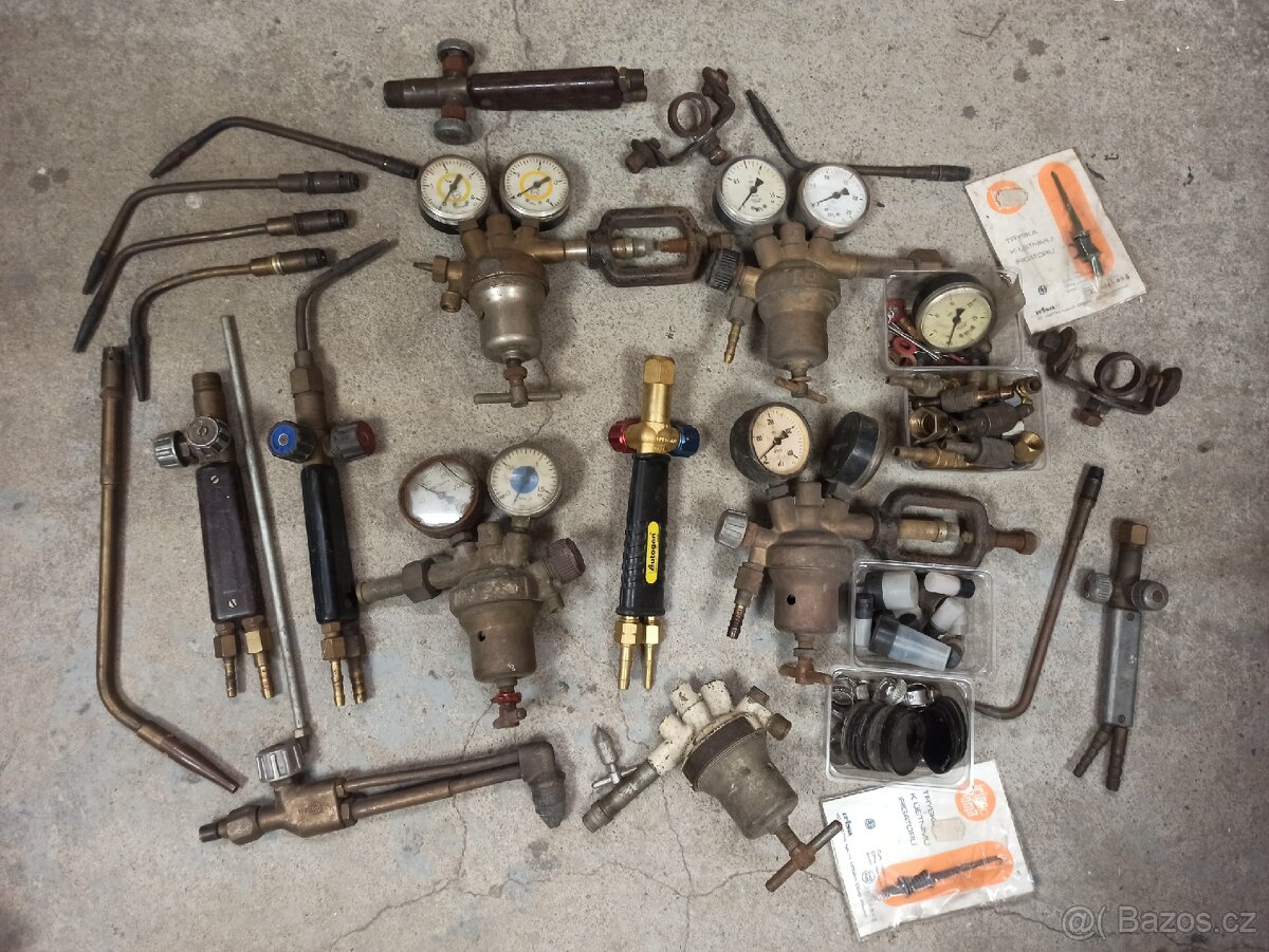 Příslušenství k lahvím