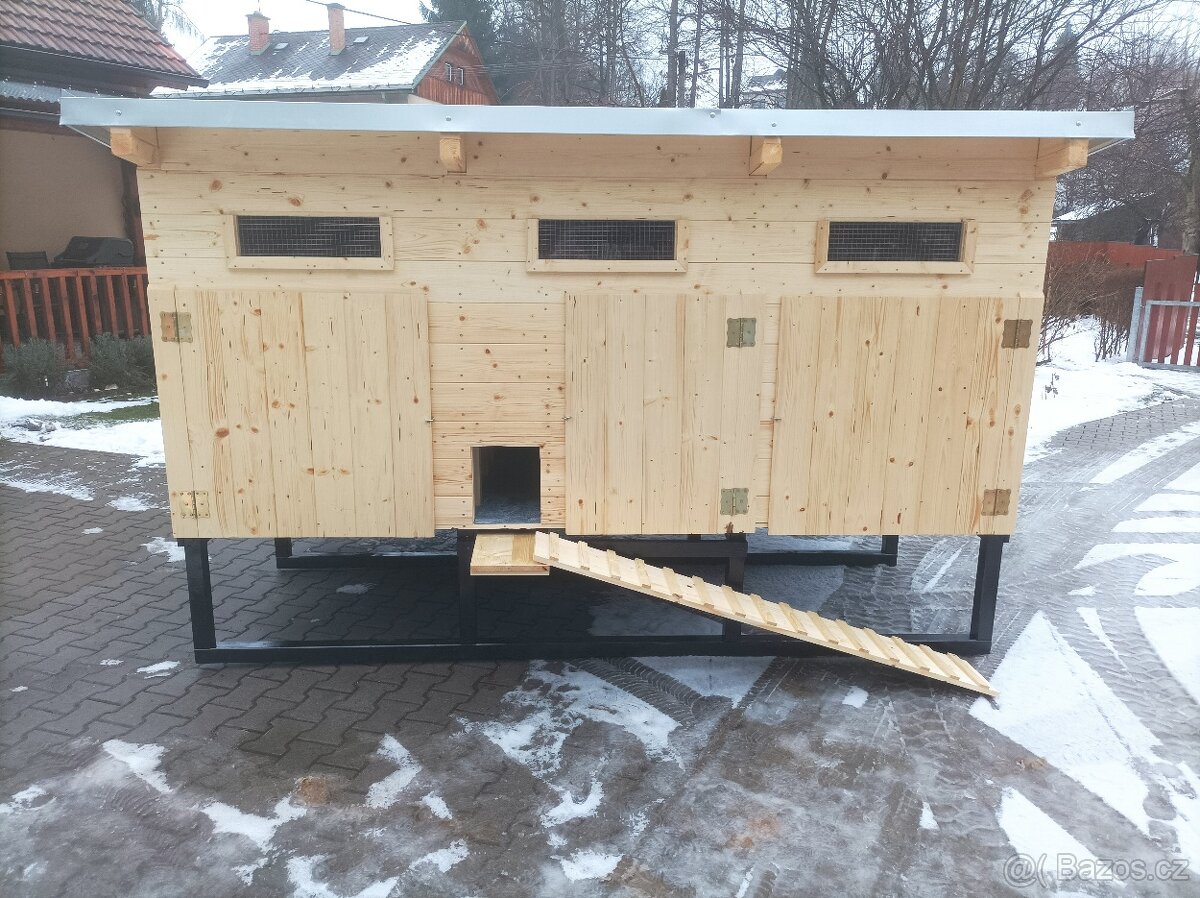 Kurník pro 40 až 50 slepic akce