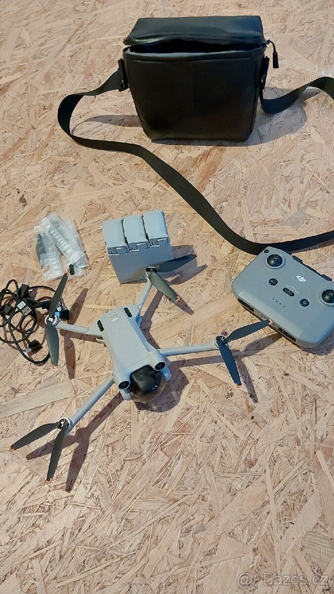 DJI Mini 3 pro fly more combo