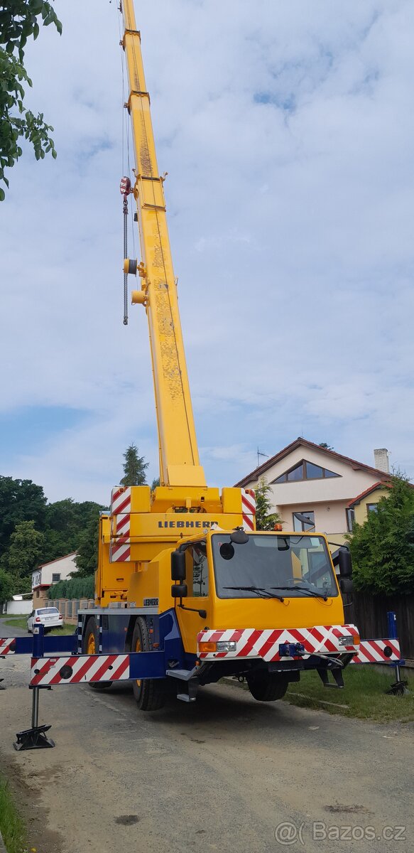 Autojeřáb Liebherr LTM 1040-2.1