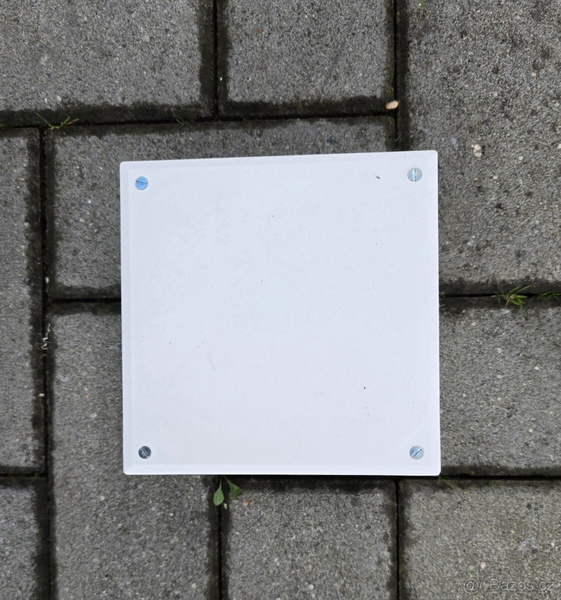 Transformátor 220/24 V 50 VA v krabici pod omítku, ÚPLNĚ NOV
