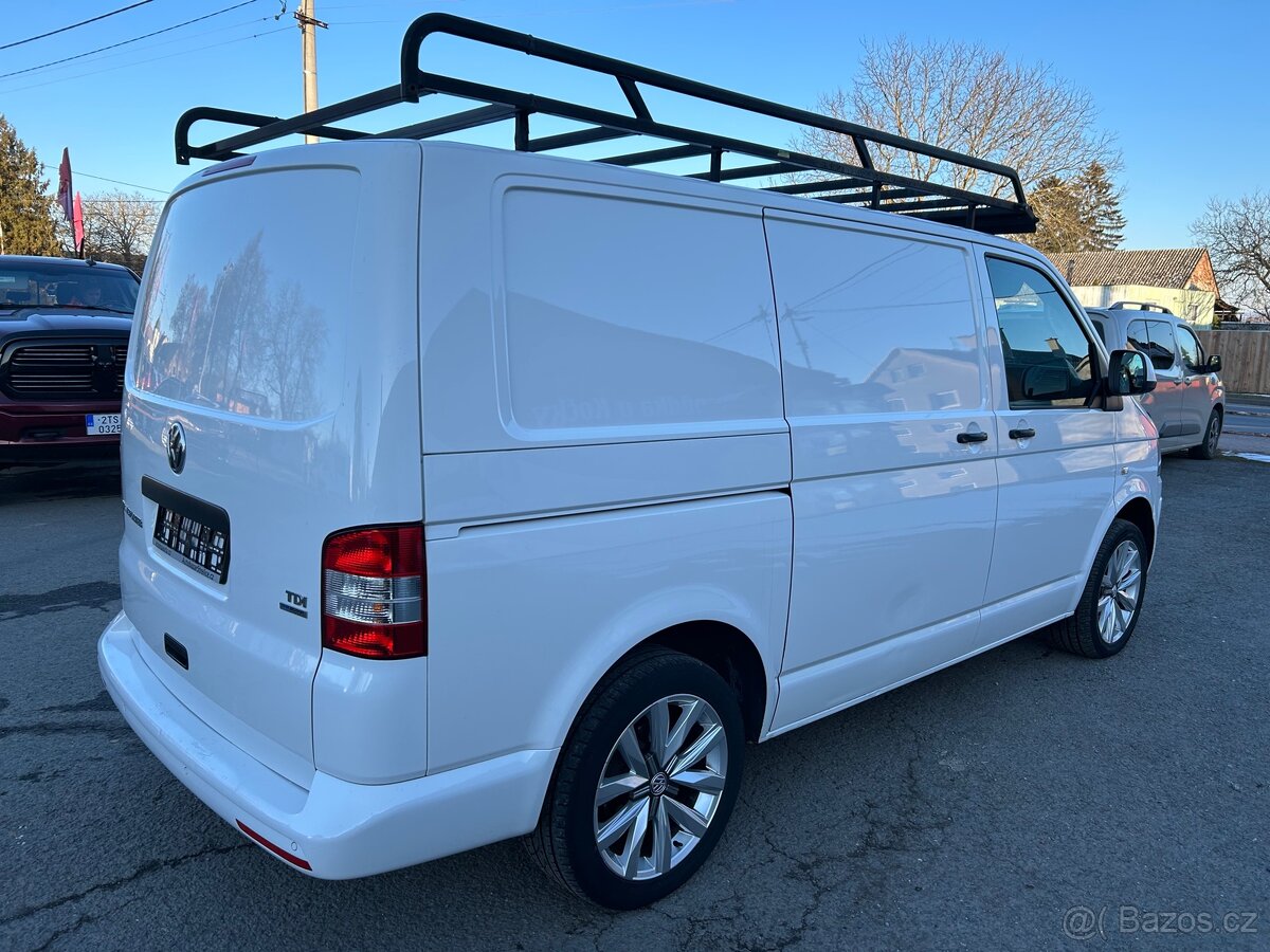 VW TRANSPORTER T5 2.0 TDi SERVISNÍ KNIHA PROTOKOLY K STK