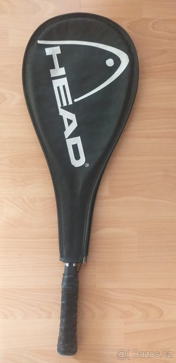 rakety na squash a na tenis