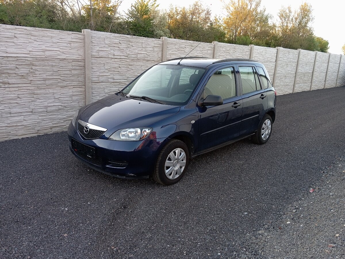 Mazda 2 1,4 benzín 110000km