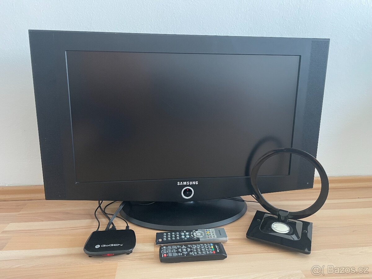 LCD TV Samsung 27'' + set top box + anténa
