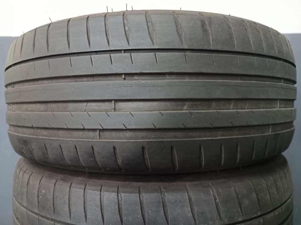 225/45 R18 MICHELIN (1321)