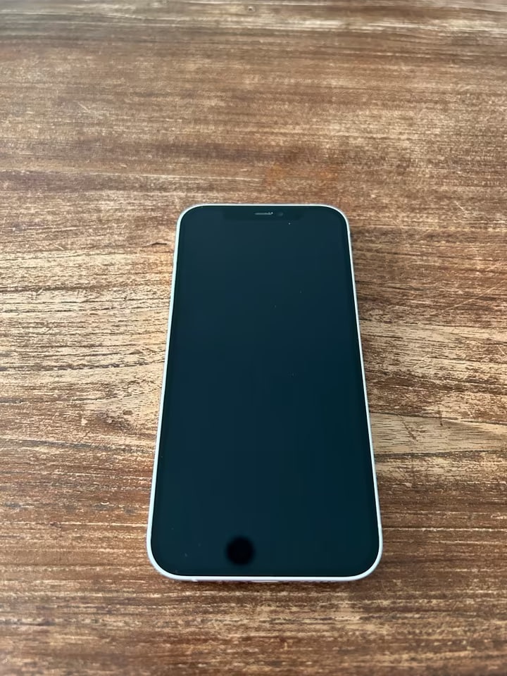 Apple iPhone 12 64GB 88%
