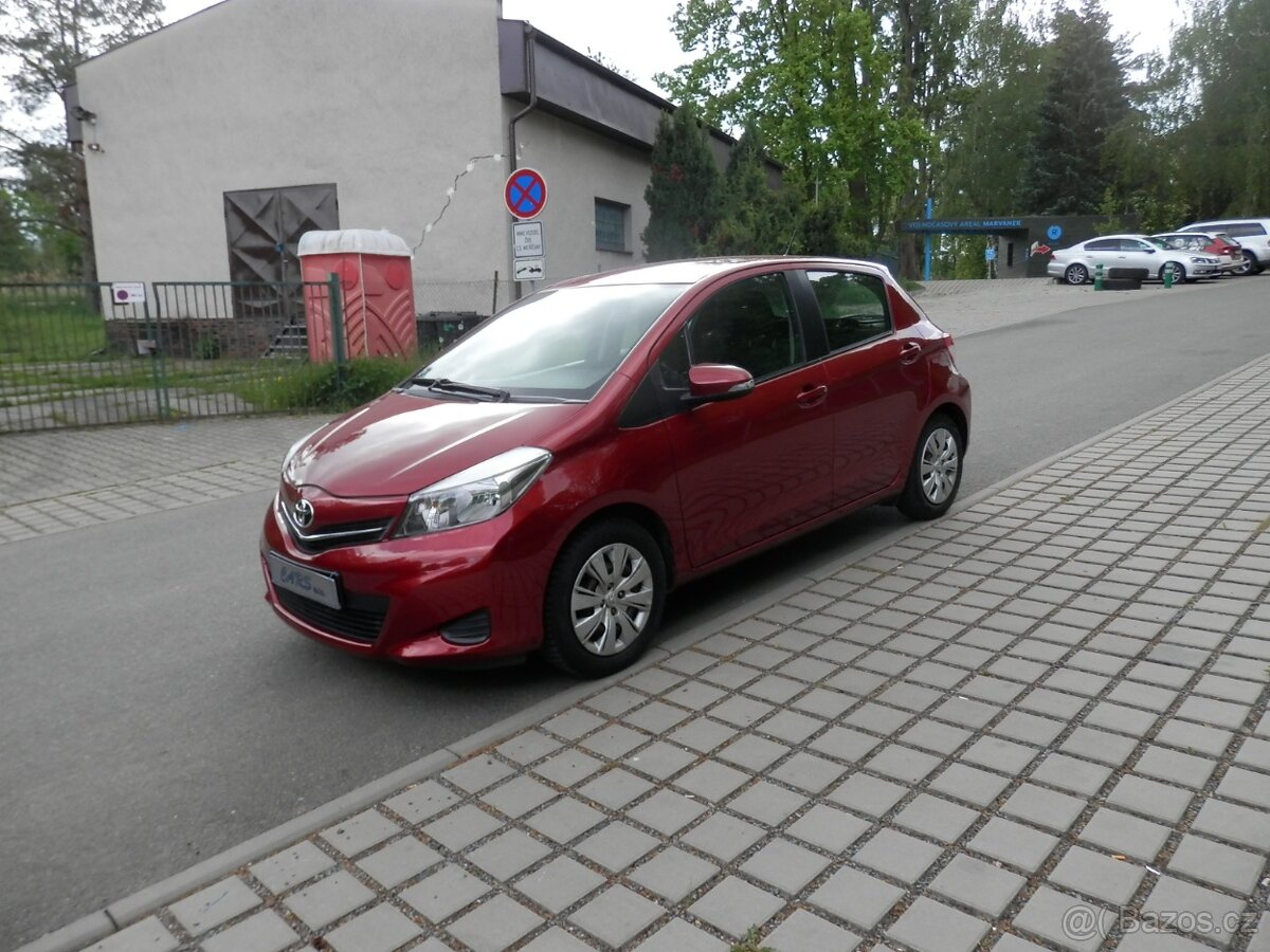 Toyota Yaris 1.0VVT-i Klima, Kamera, Nové v ČR
