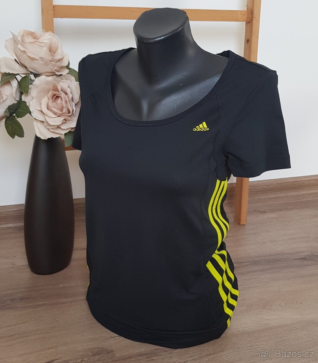 Dámské triko adidas. Vel.XS.