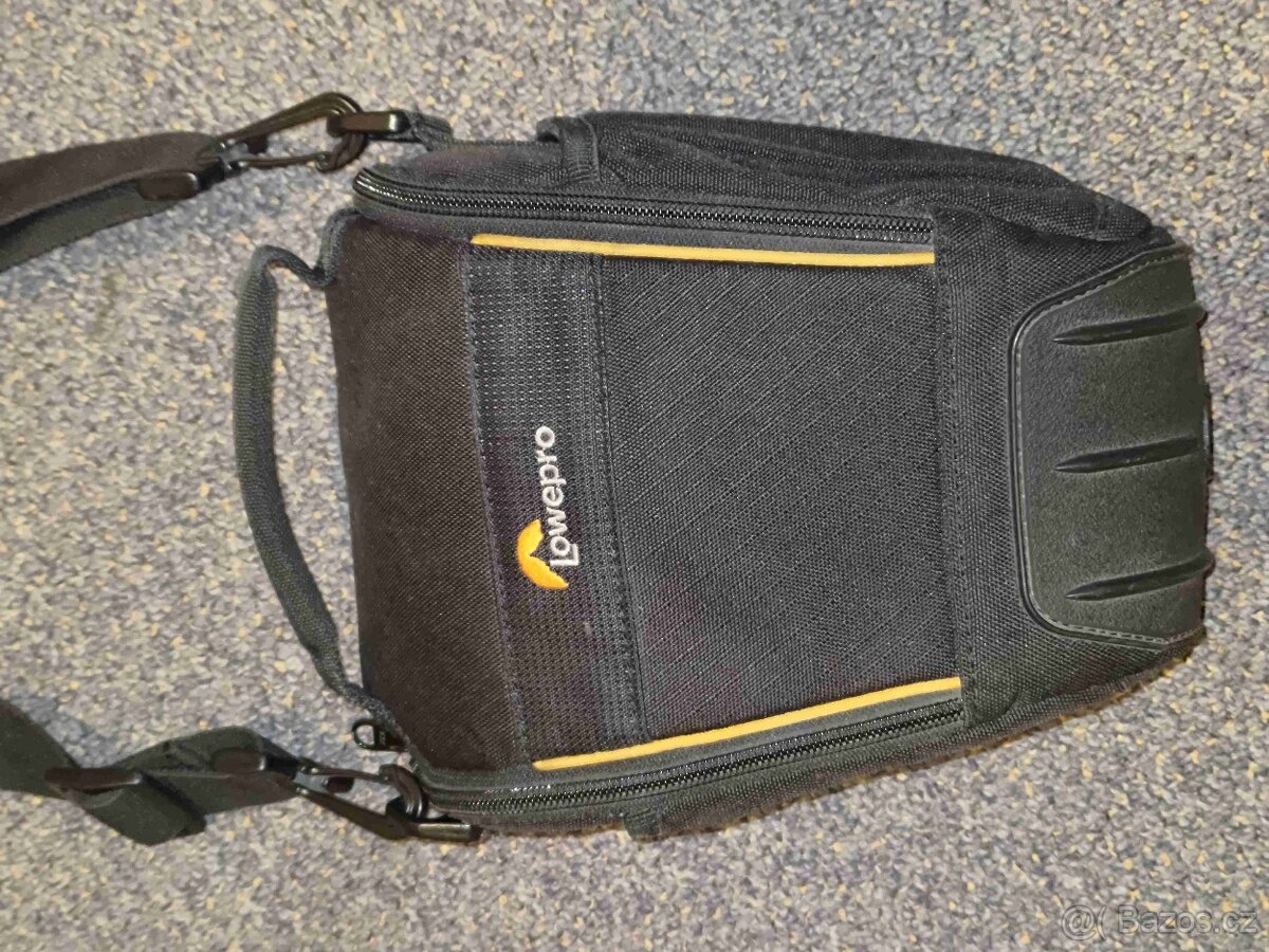 Fotobrašna Lovepro Adventura SH 100 II Black