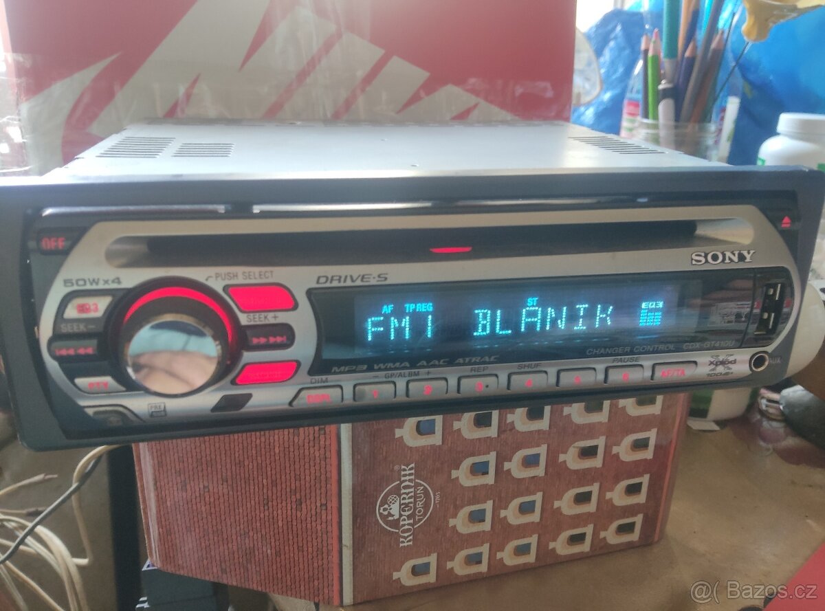 Sony CDX - GT 410U