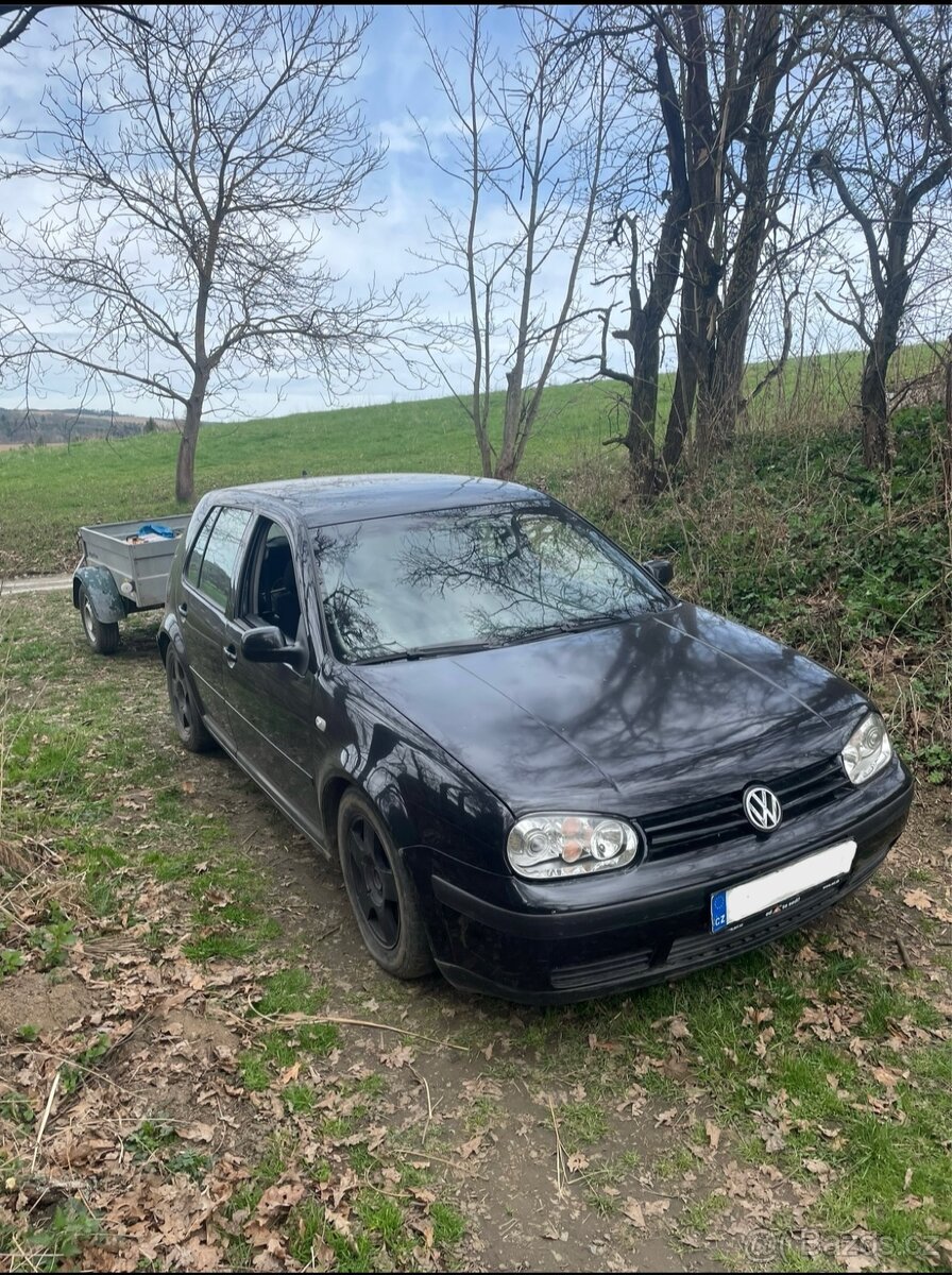 Náhradní díly golf 4