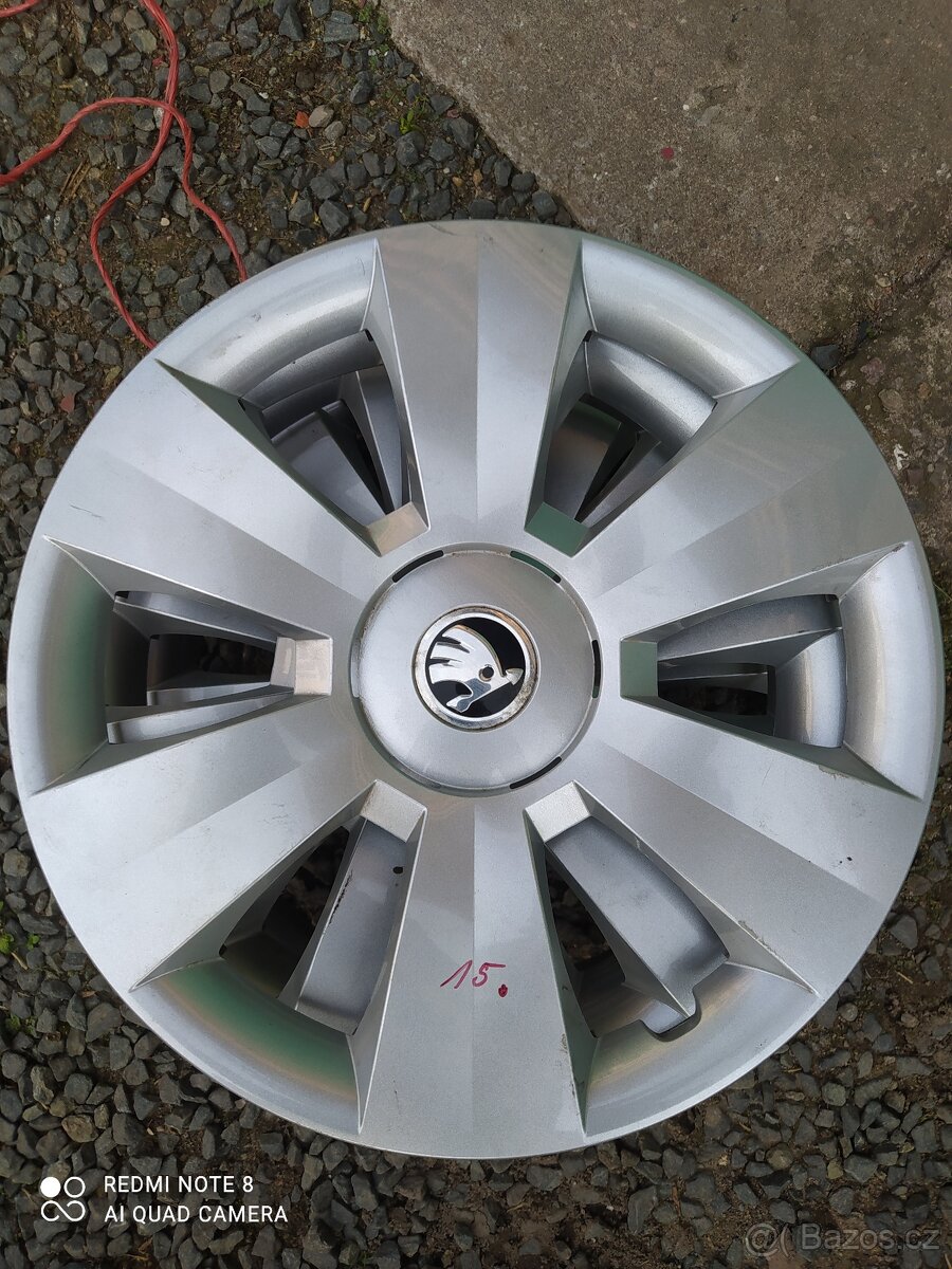 Poklice Škoda R15