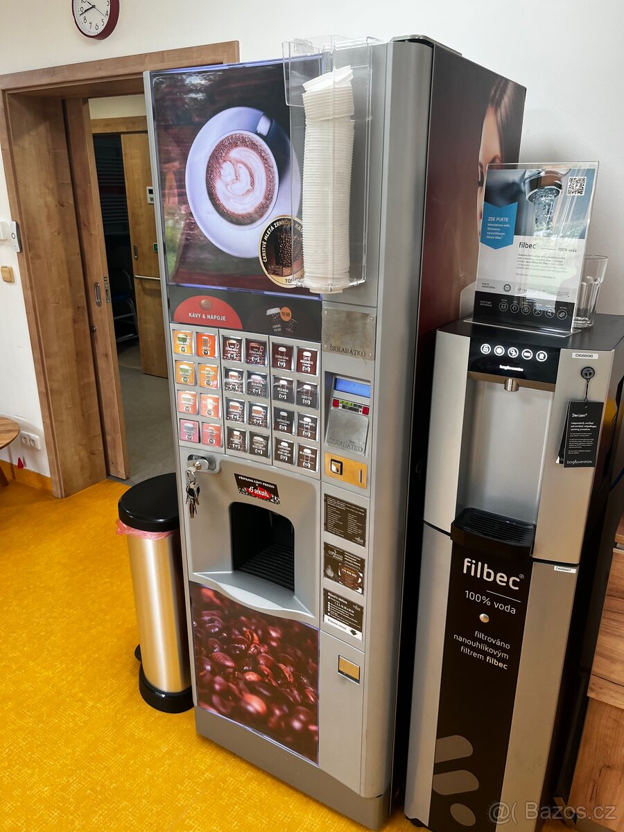 Nápojový automat Rhea X2