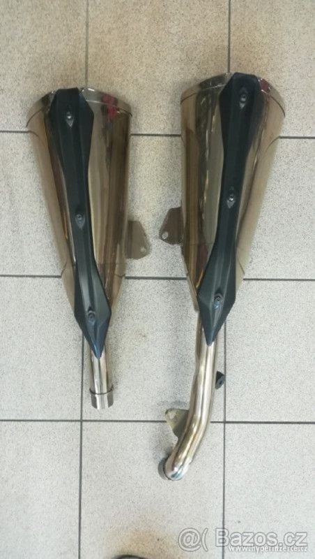 Pravý a Levý výfuk Kawasaki Z 1000