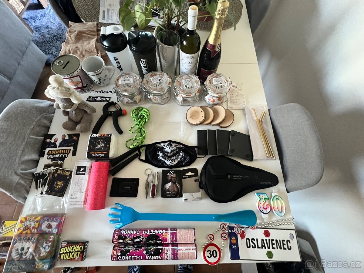 Mix věcí, sport, do kuchyně, na párty…