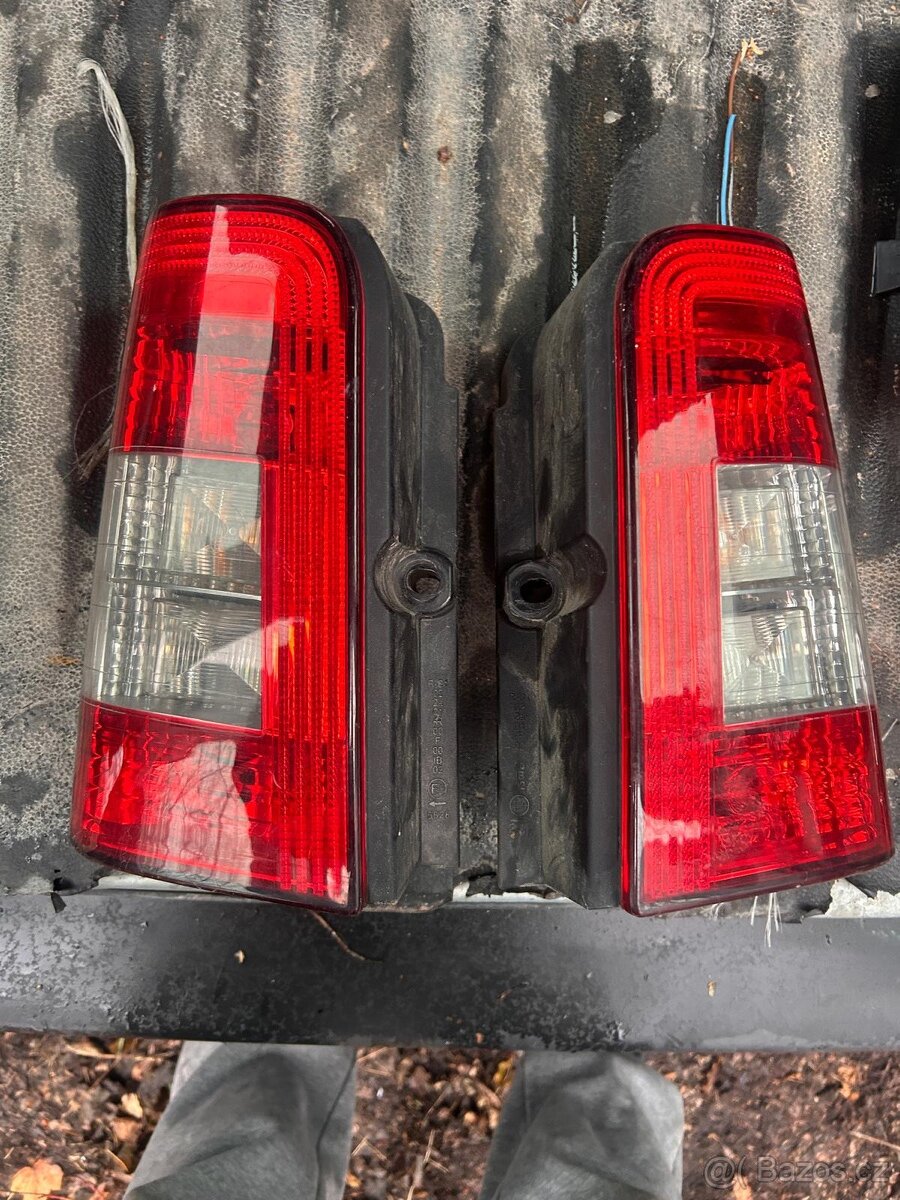 citroen berlingo Zadní Lampy , svetla , R.v 2008