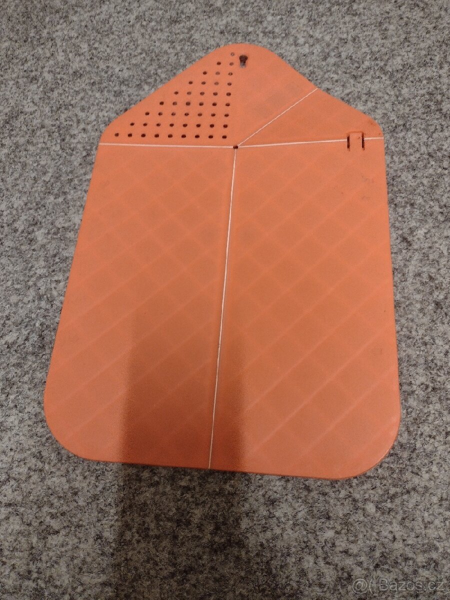 Prkýnko a cedník v jednom