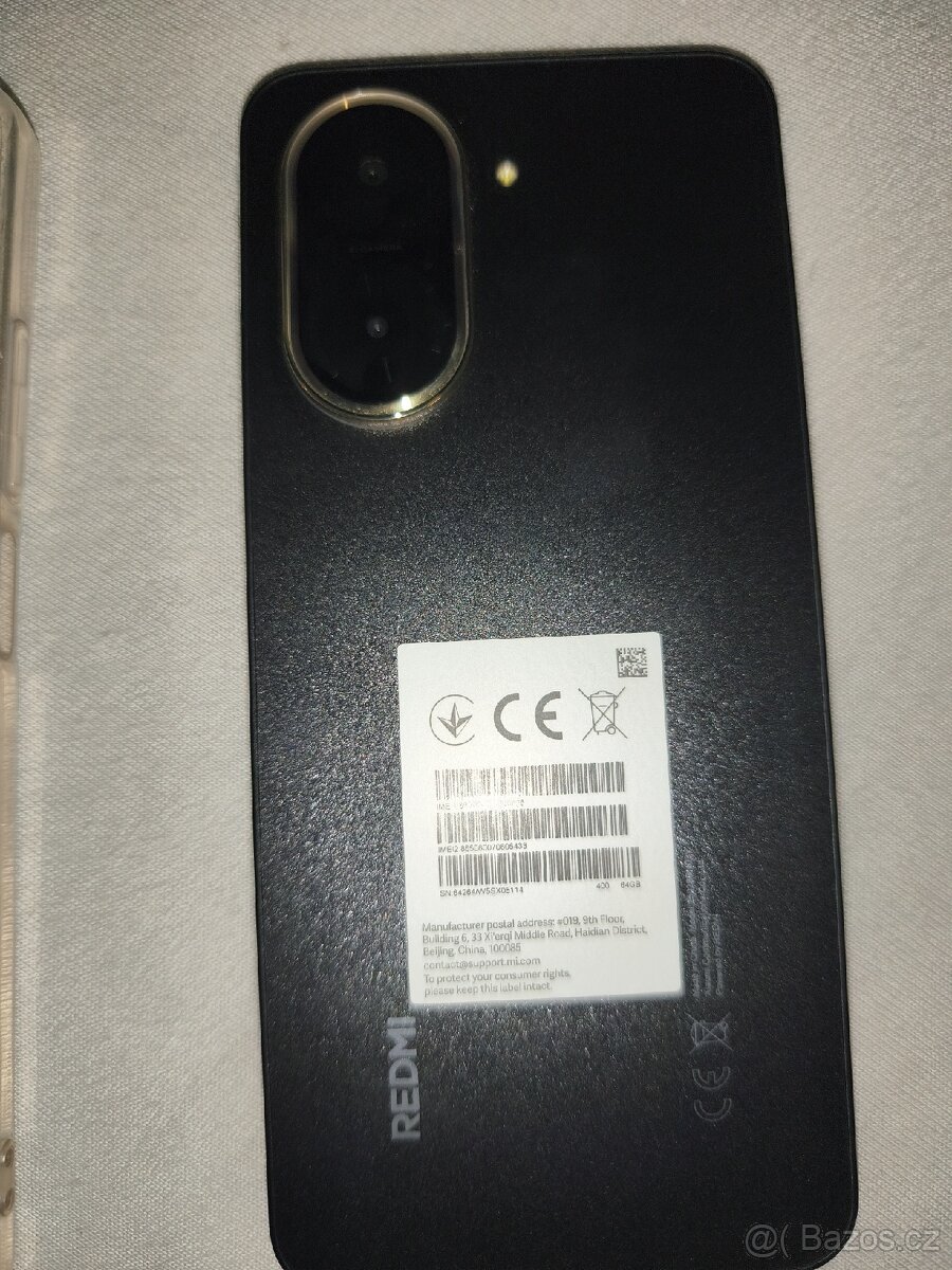 Xiaomi Redmi A5 byl jako záložní a v ochranném obalu