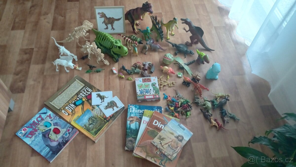 Dinosauří sbírka - figurky, knížky
