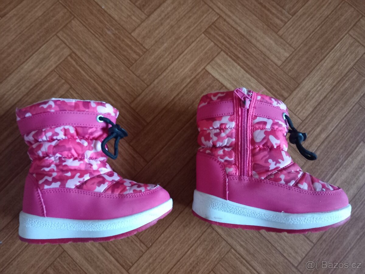 dívčí zateplené boty vel. 25 top stav
