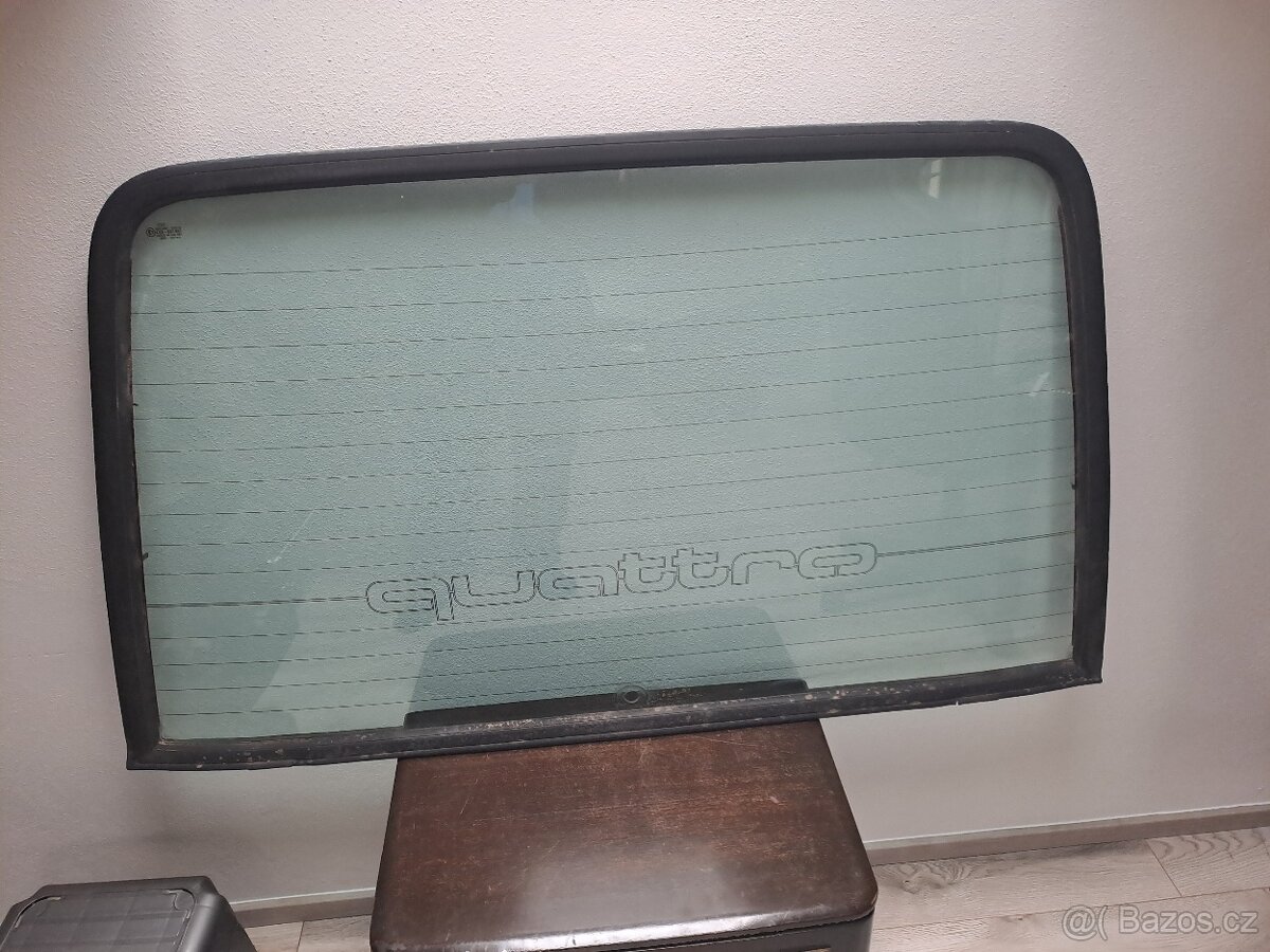 Audi 80 coupe B2 QUATTRO zad.okno