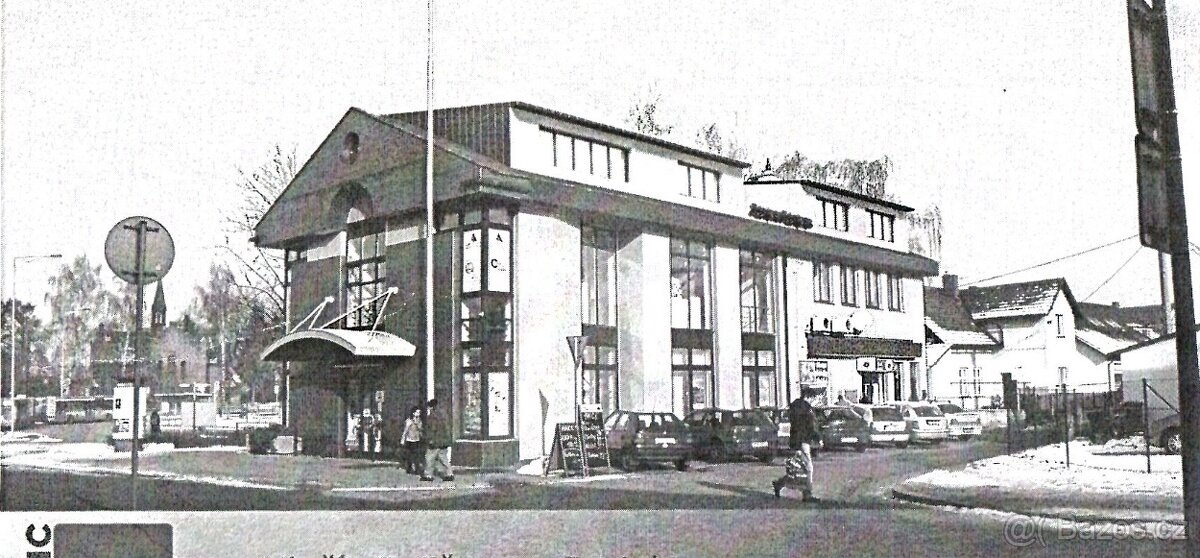 KOMERČNÍ BUDOVA HLUČÍN