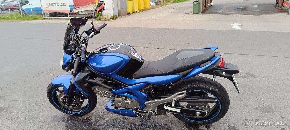 Suzuki Gladius 650 ABS