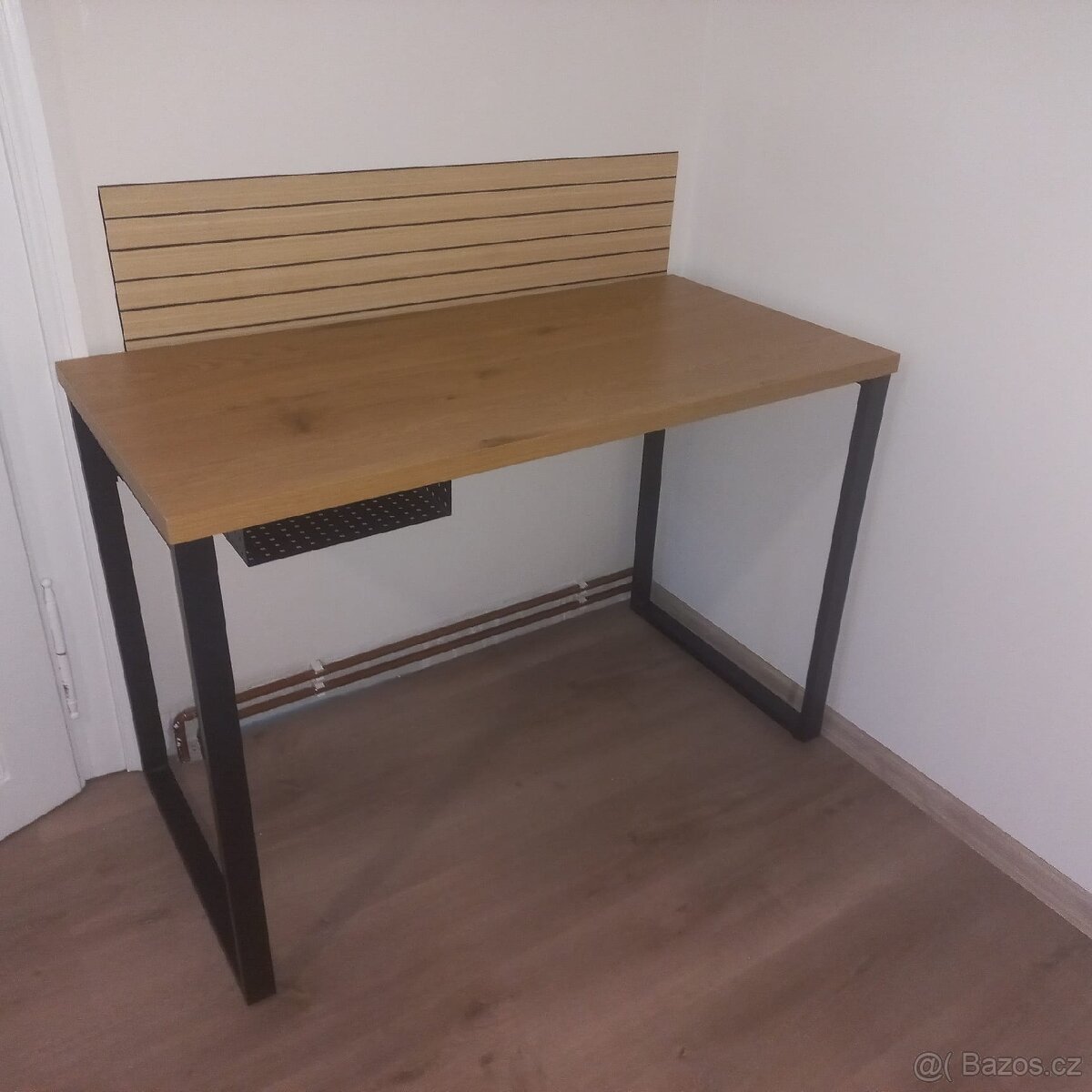 Psací stůl