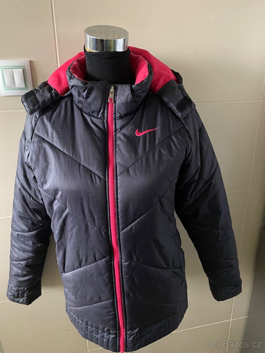 Dívčí zimní prošívaná bunda Nike 13-15let