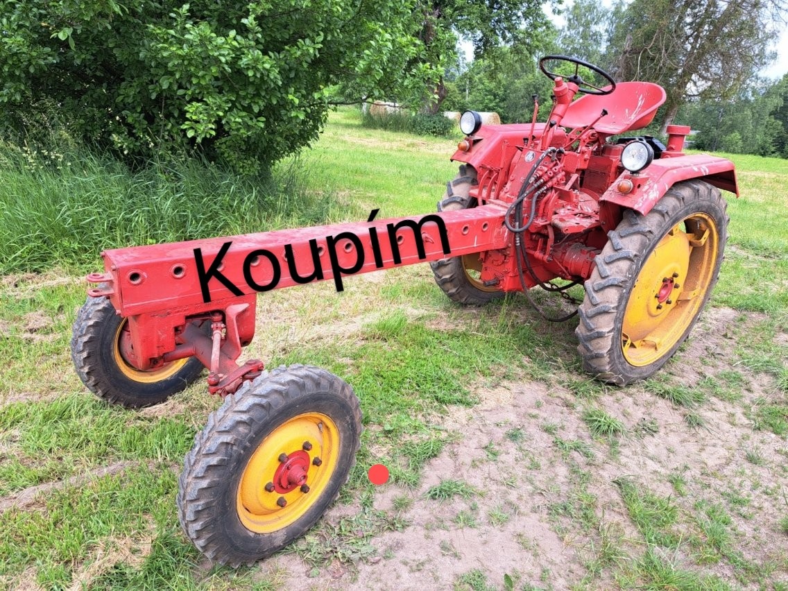 Koupím traktor RS-09 případně ruský T16