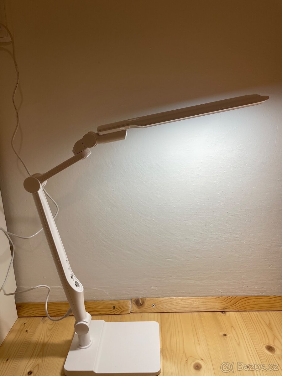 Stolní lampa
