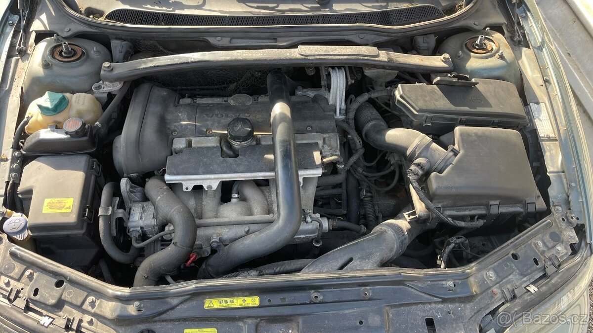 Motor Volvo V70 / XC70 2,4 R5 147kW/200k B5244T3
