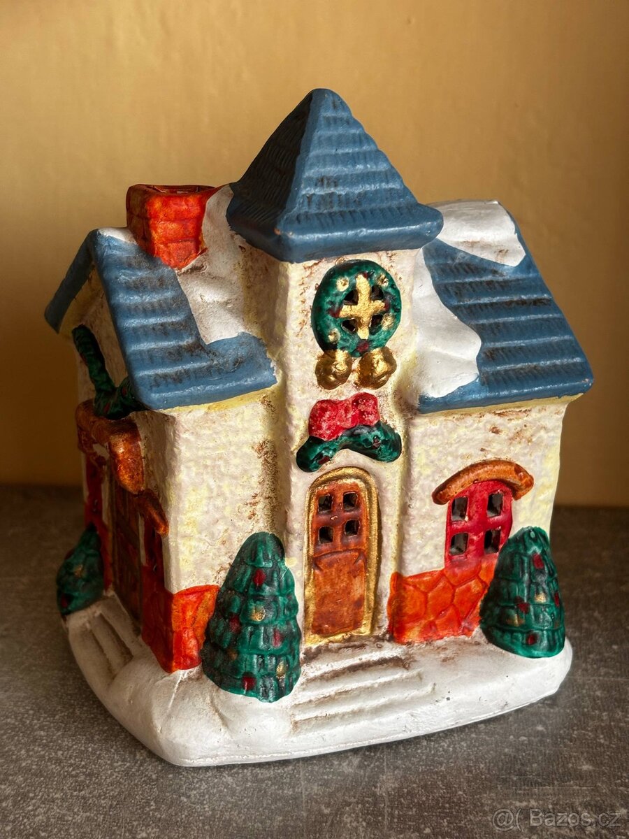 Porcelánový domeček
