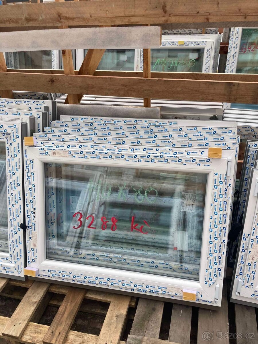 Prodám plastové okno 110x80