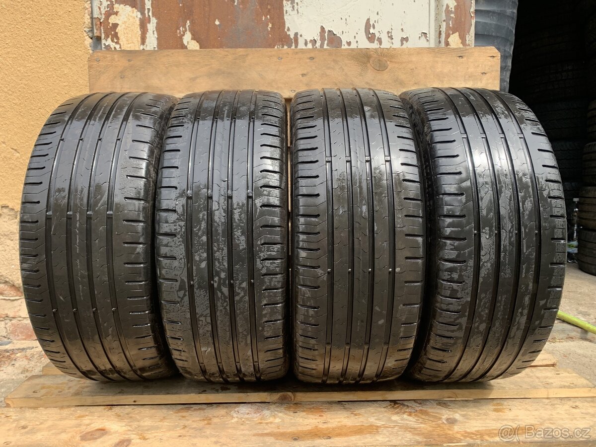 4ks 215/45/17 Continental/2015/87V/letní pneu 5.5m