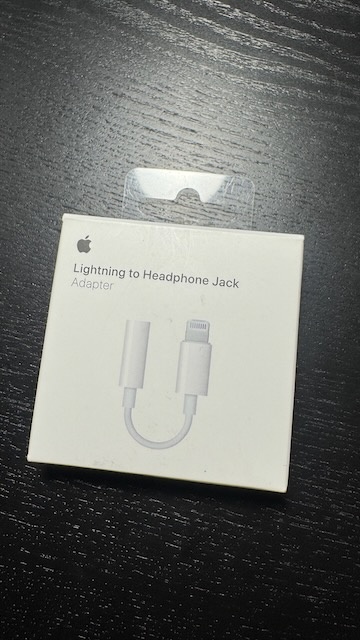 Originální redukce Lightning < Jack 3.5 mm