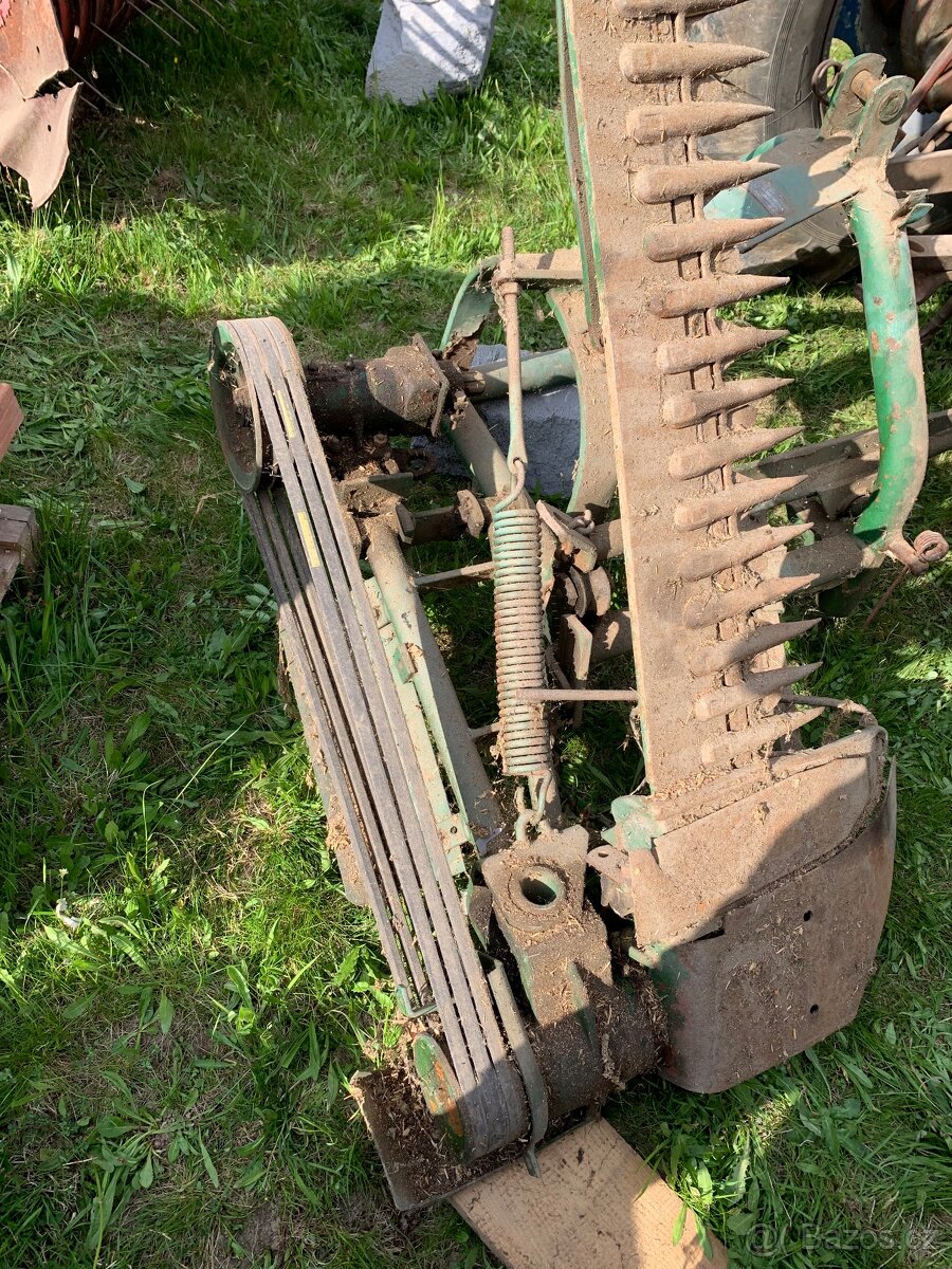 Prstová sekačka za traktor