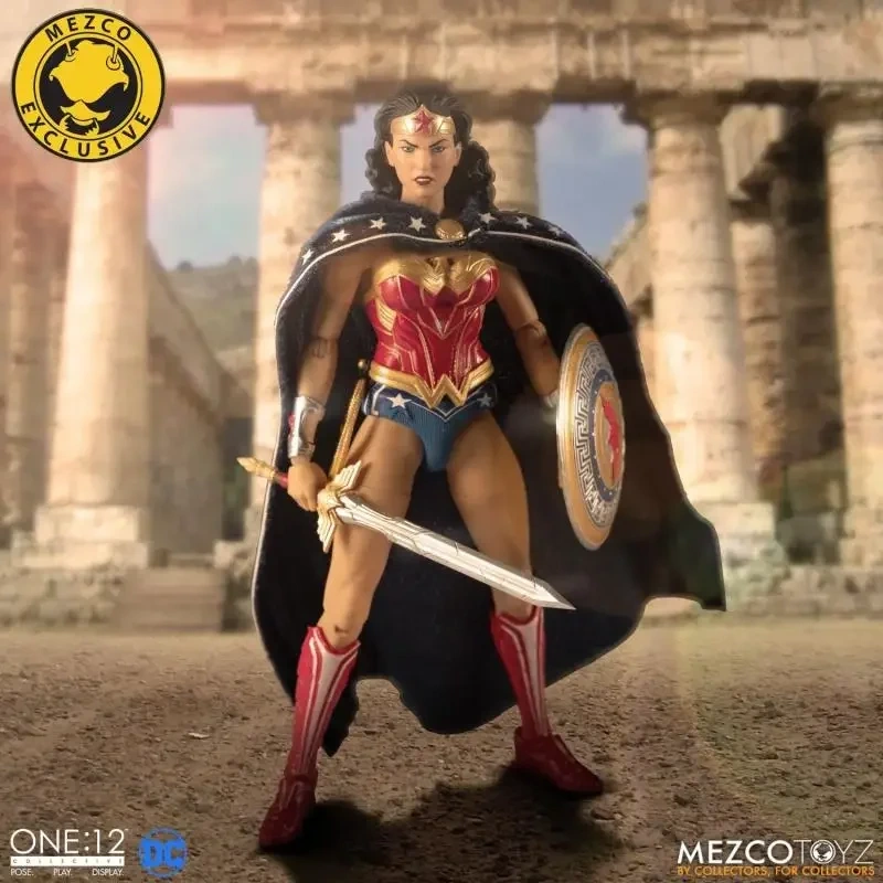 Figurka Wonder Woman classic od Mezco 1:12