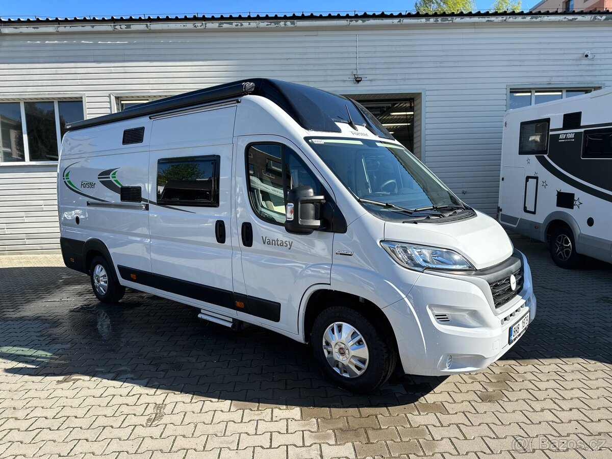 Zapůjčení obytného vozu Forster 636EB, 4 osoby,NEOMEZENÉ KM