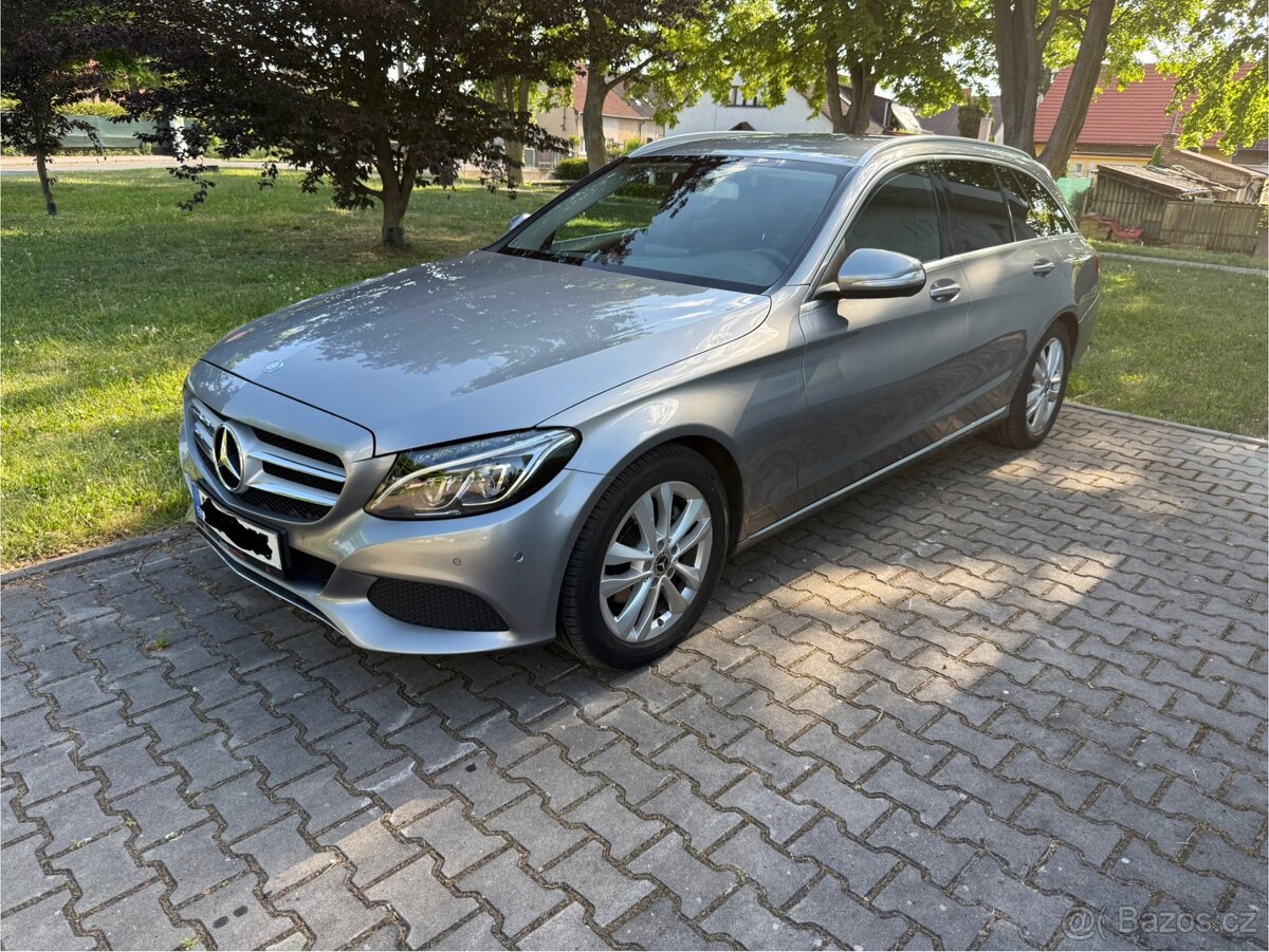 Mercedes Benz C automat 220d R.V 2015 AMGpekny vzhled