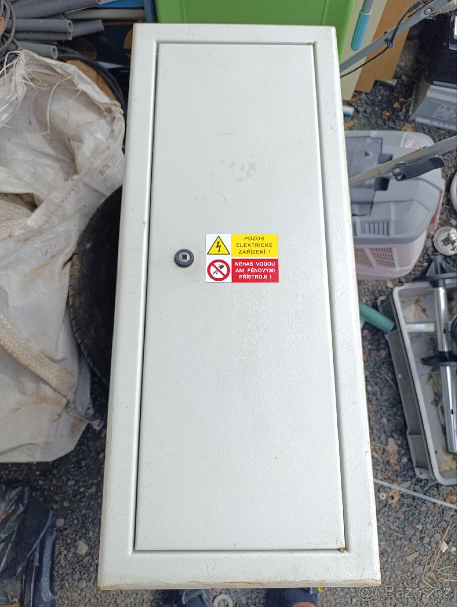 Prodám elektroměrový rozvaděč