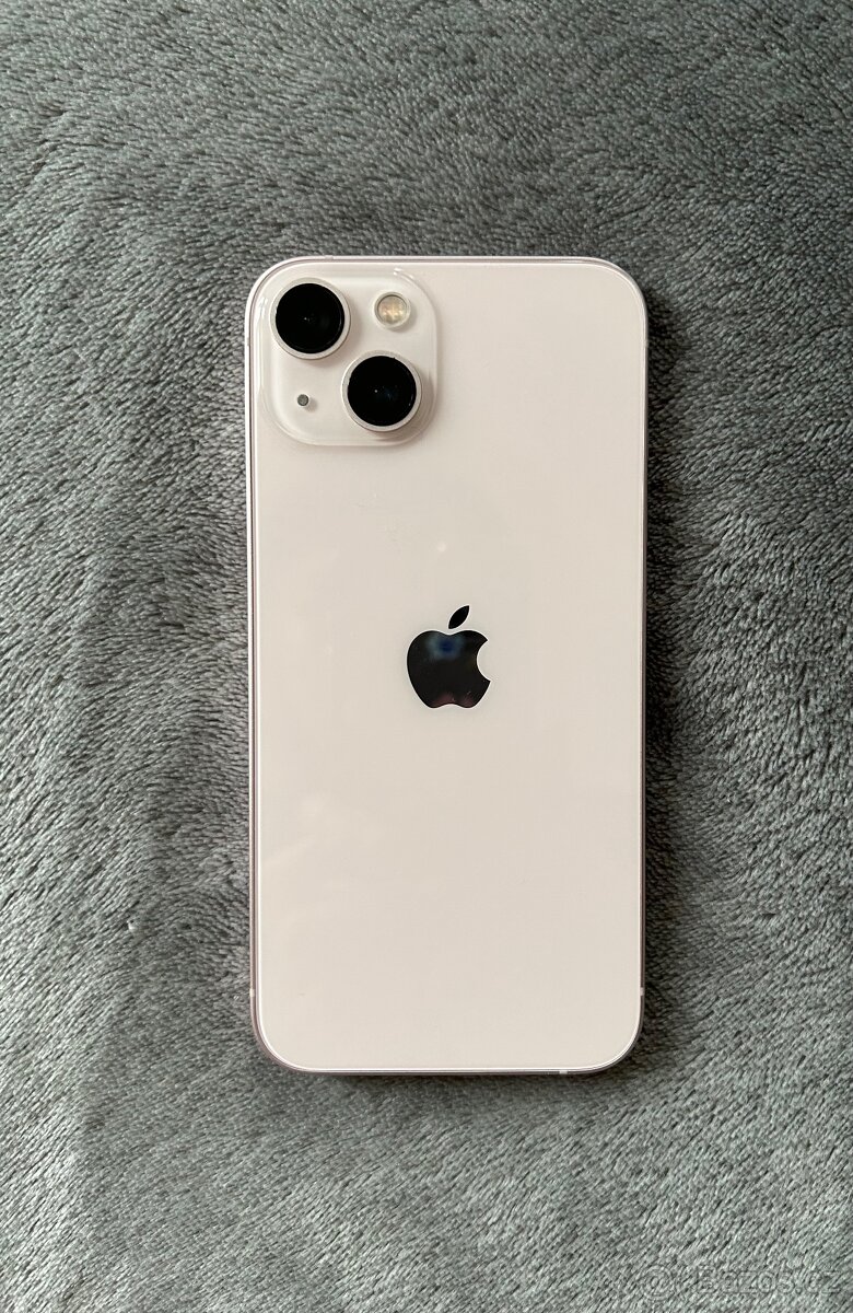iPhone 13 růžový