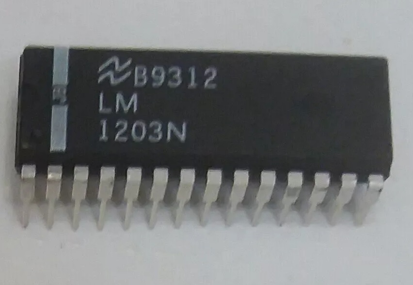 Prodám tyto elektro součástky