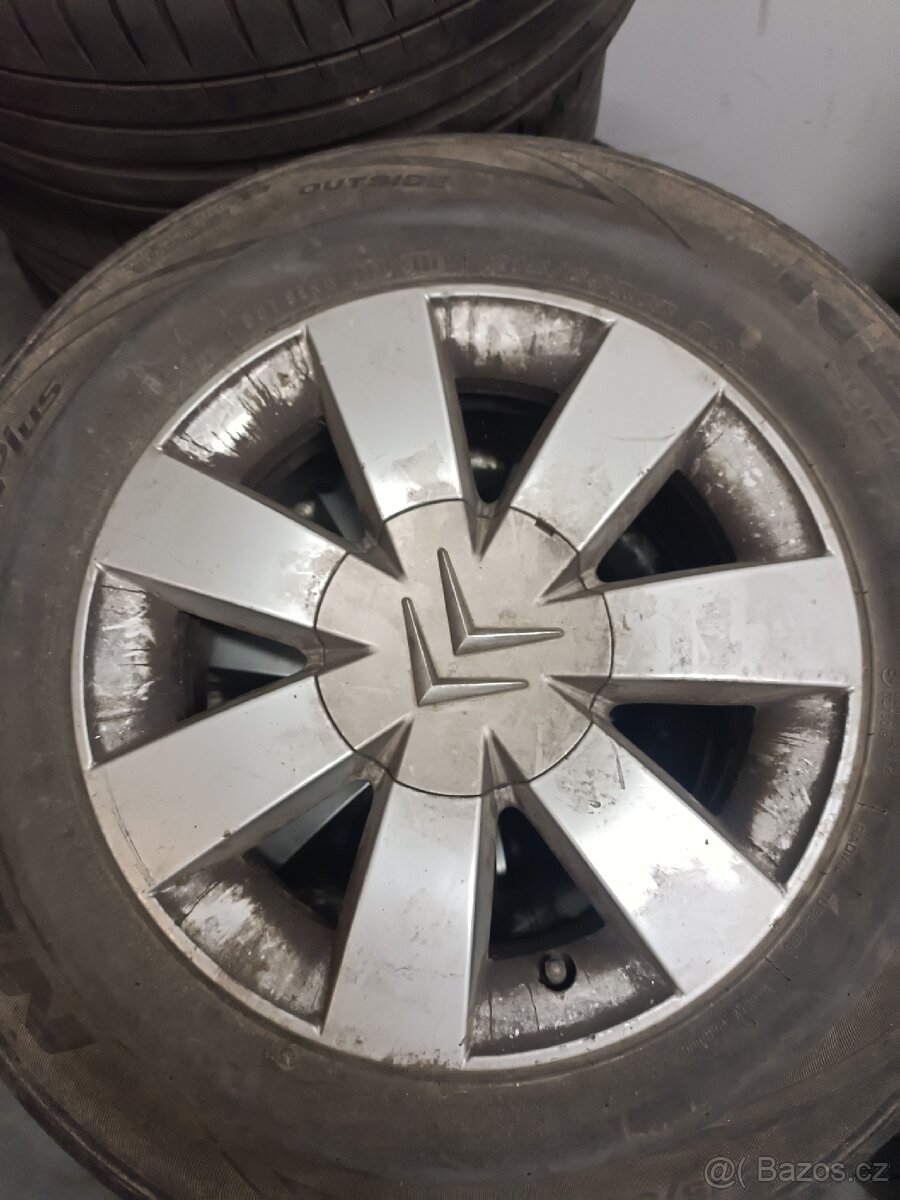 Litá kola Citroen