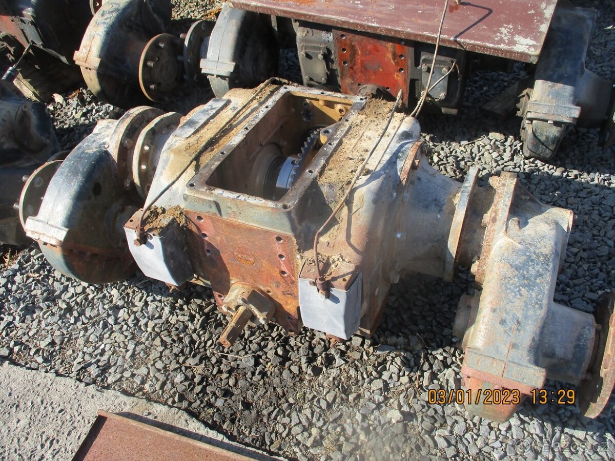 Zetor 7211. 7711. tunis po dílech