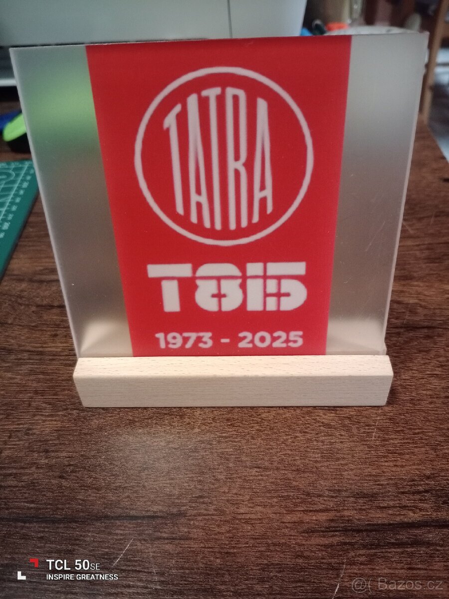 Reklamní stojánek Tatra 815