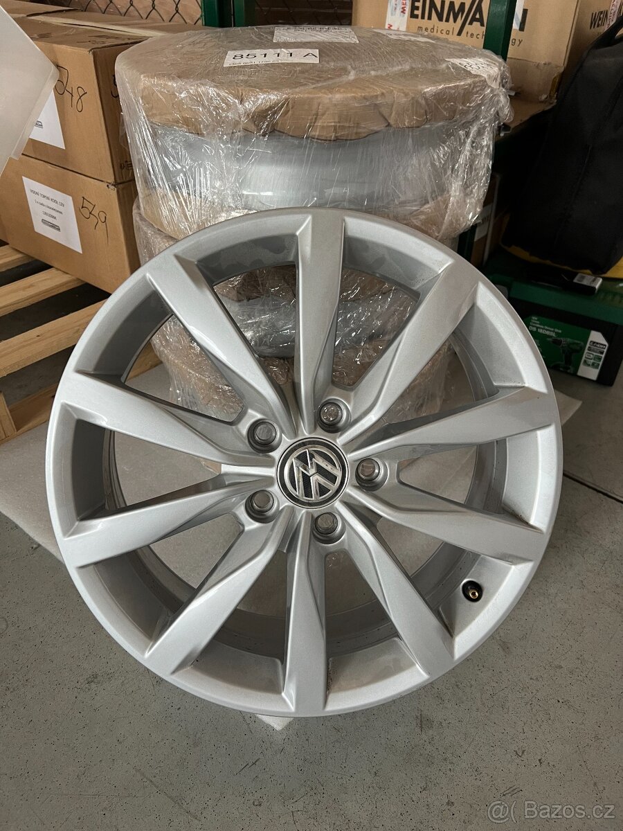 17´´Kola Volkswagen GOLF,PASSAT.....