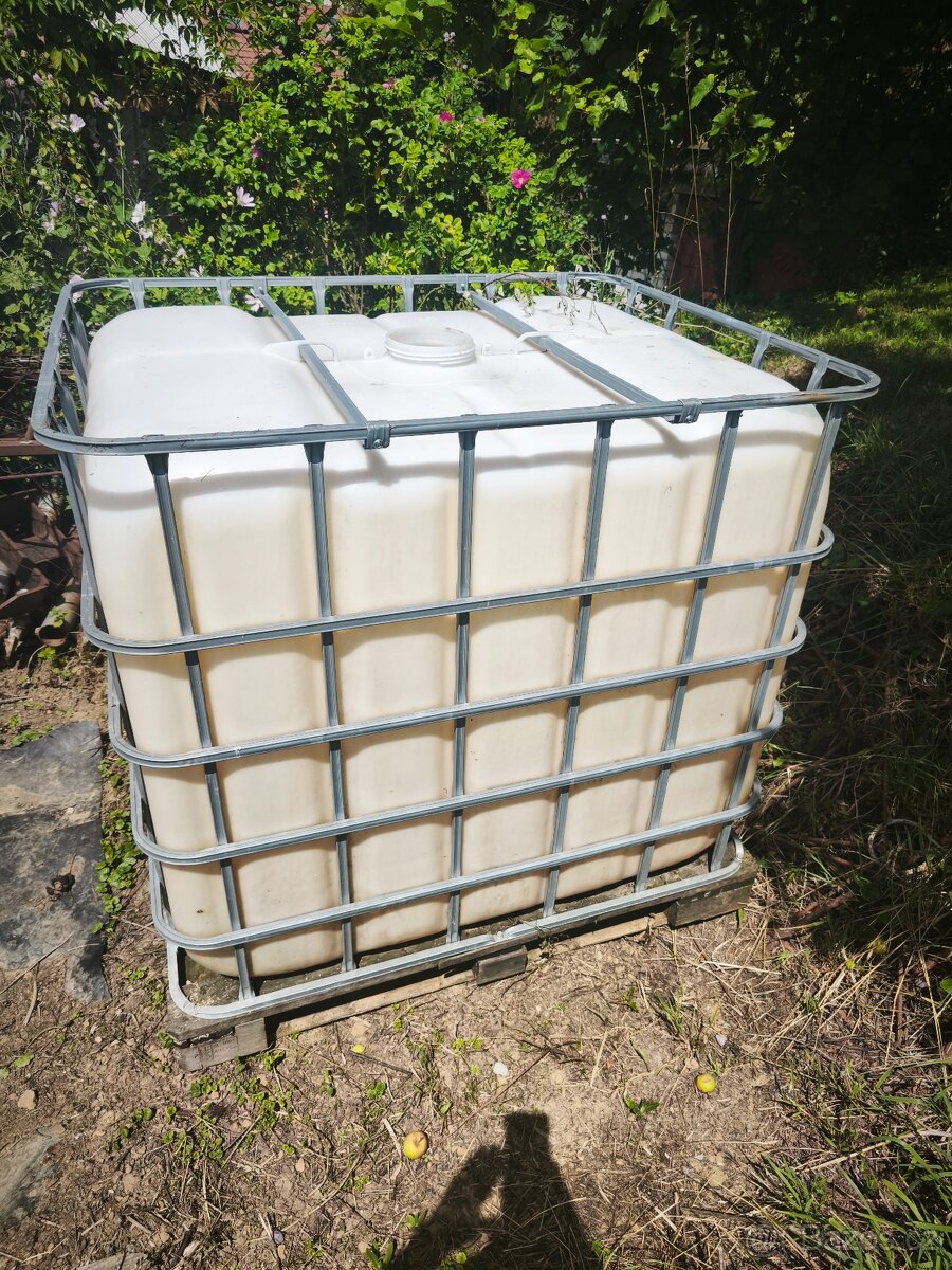 IBC nádrž 1000l