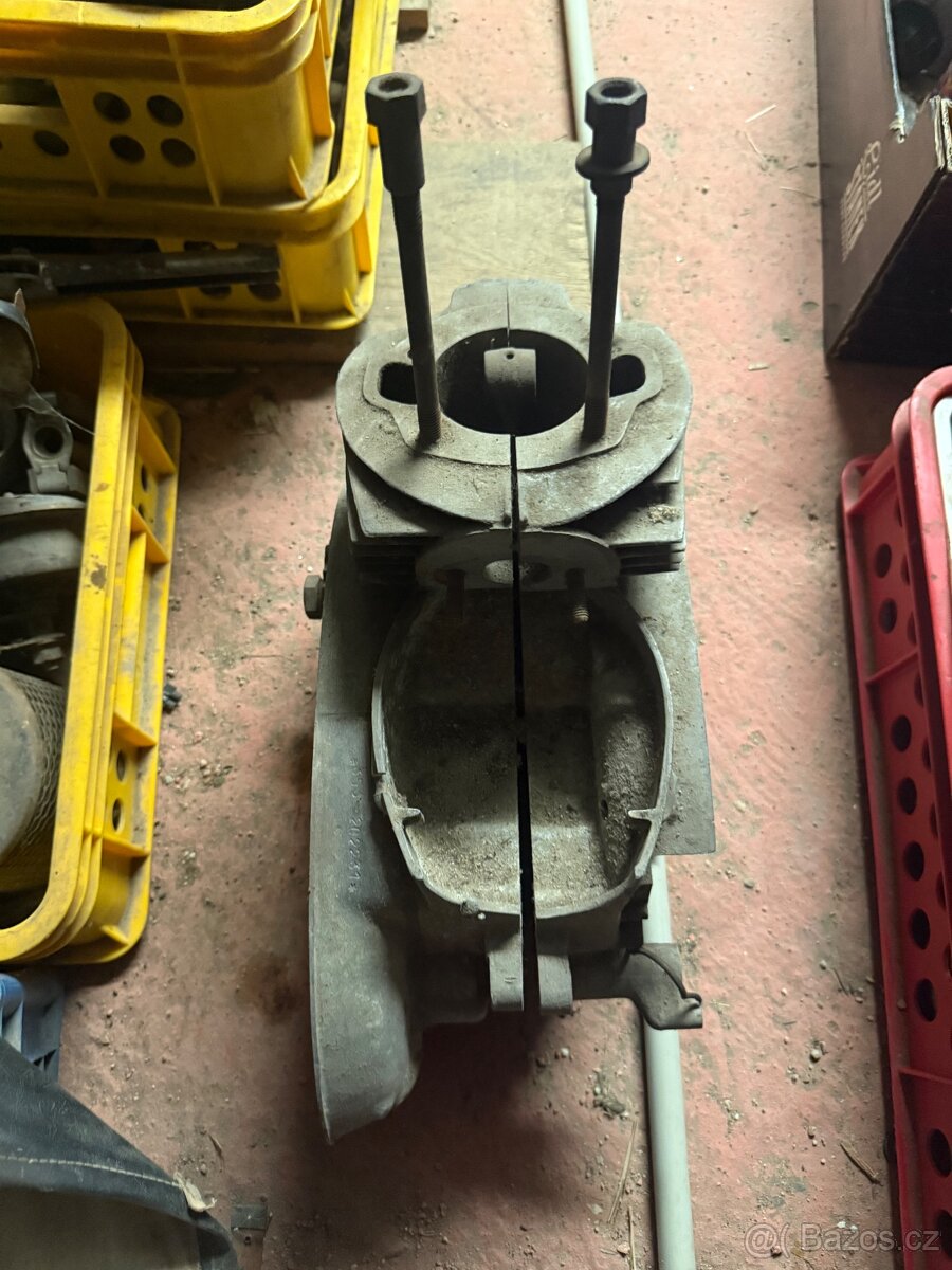 Jawa 250/353 motor